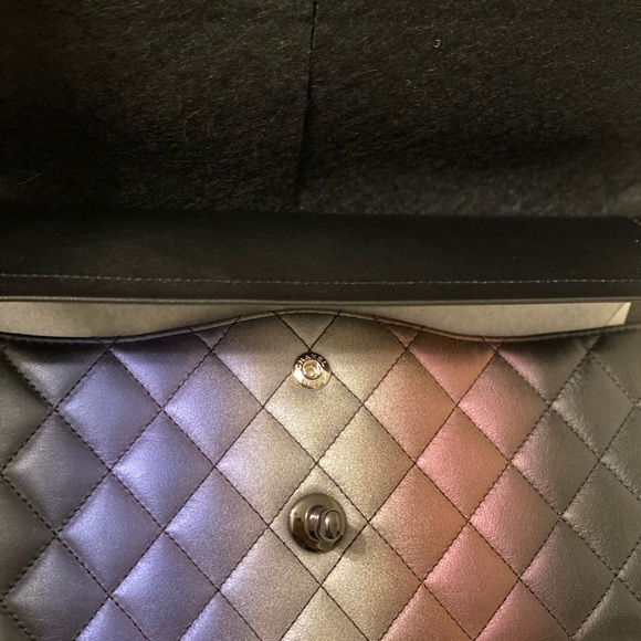 Chanel 21A Classic Flap Bag Ombre Black Limited Edition - Picture 7 of 9